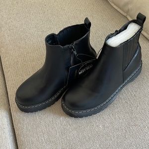Black boots